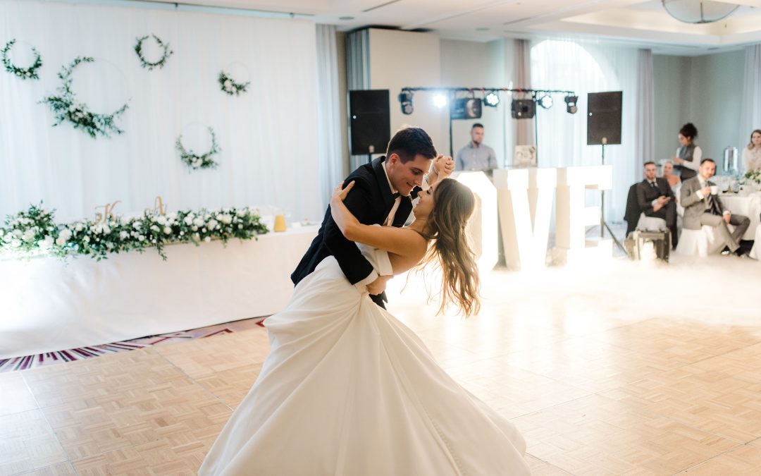 Pierwszy taniec na weselu – Jak zmniejszyć stres? Jakich błędów nie popełniać?
